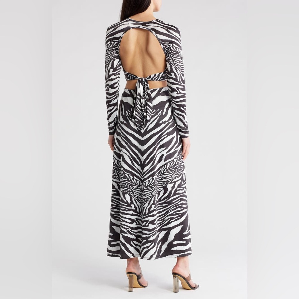 NWT AFRM REVOLVE Assi Floral Cutout Detail Long Sleeve Knit Dress